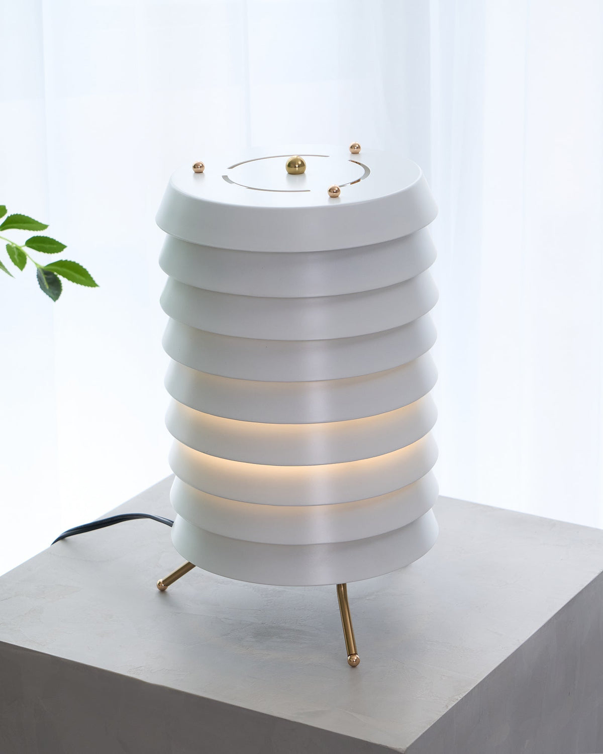 Orelelette lampada da tavolo Lattice Scandina