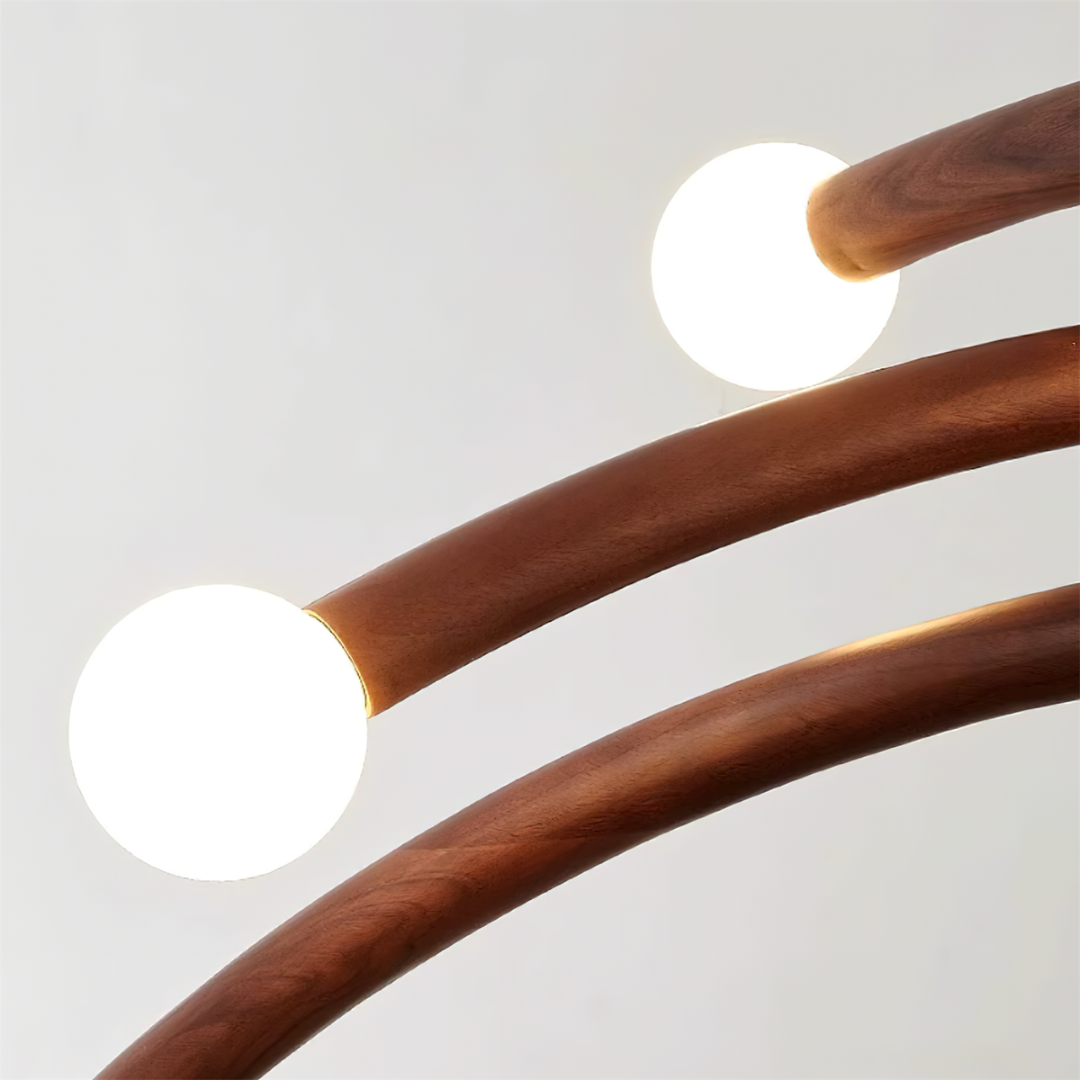 Aurevia Arc globo lampadario