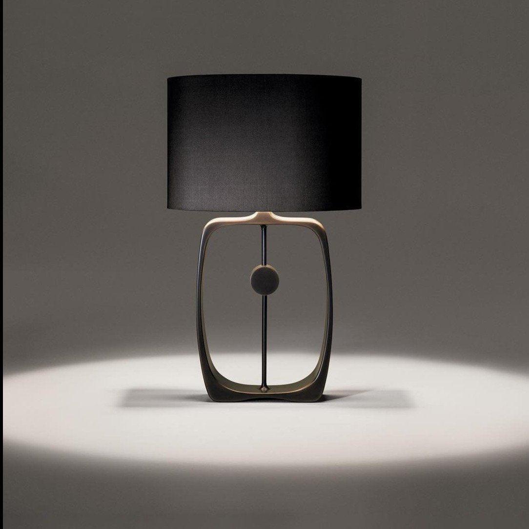 Frank lampada da tavolo contemporanea