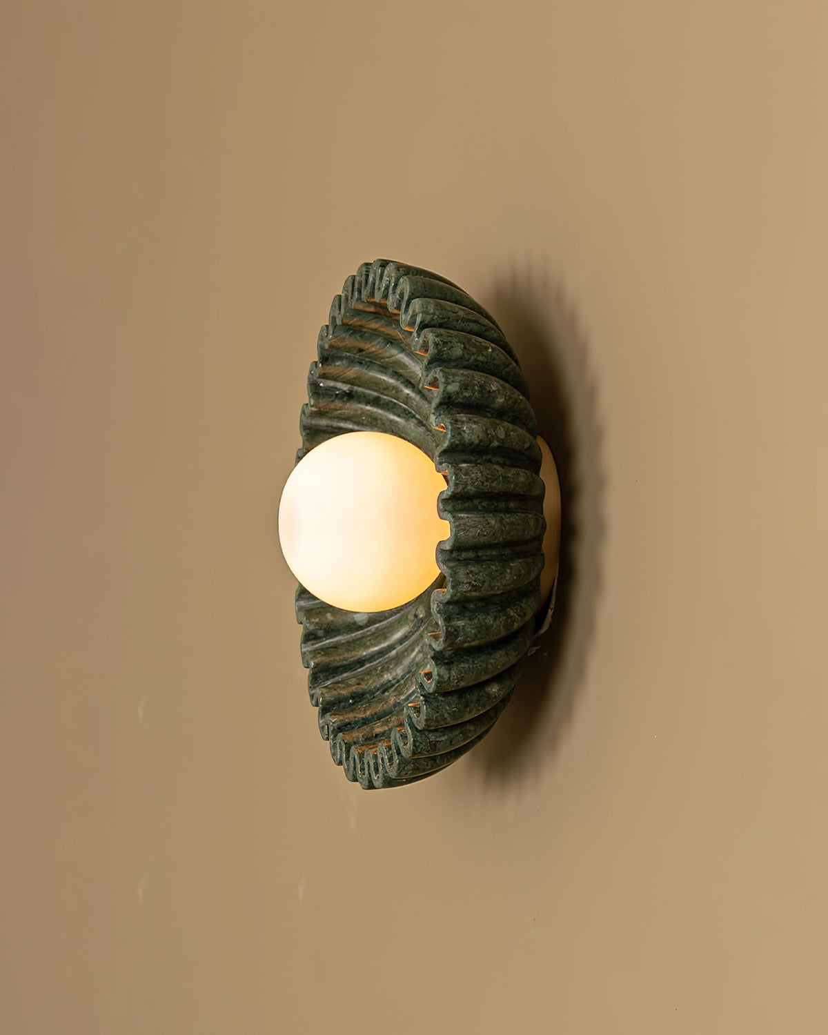 Avenisielle applique