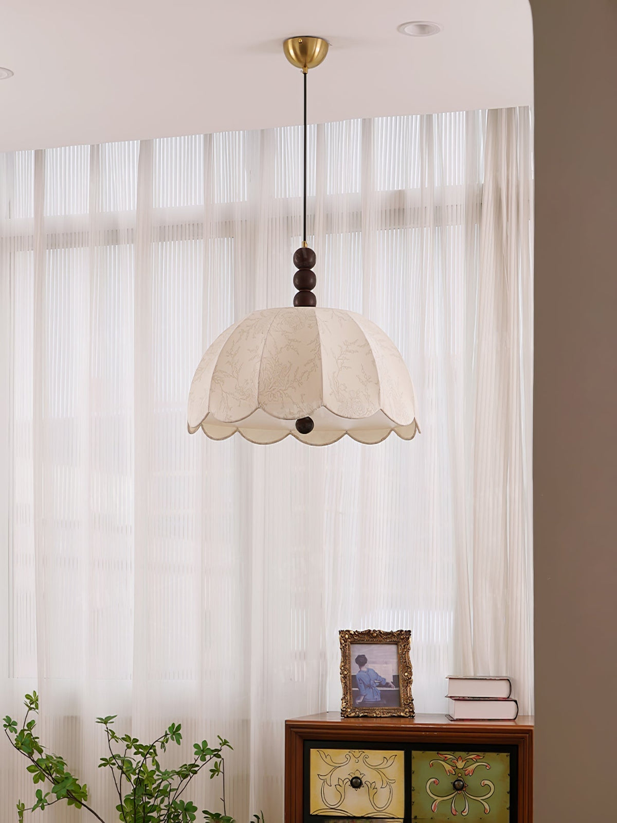 Syphaen lampada a sospensione in legno con fiore in tessuto