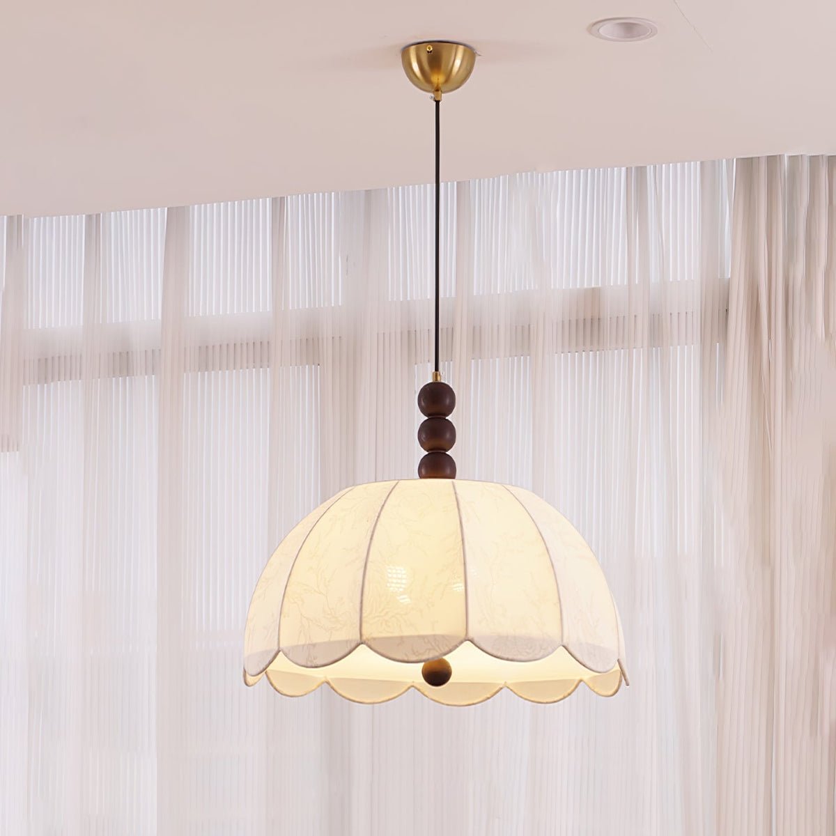 Syphaen lampada a sospensione in legno con fiore in tessuto