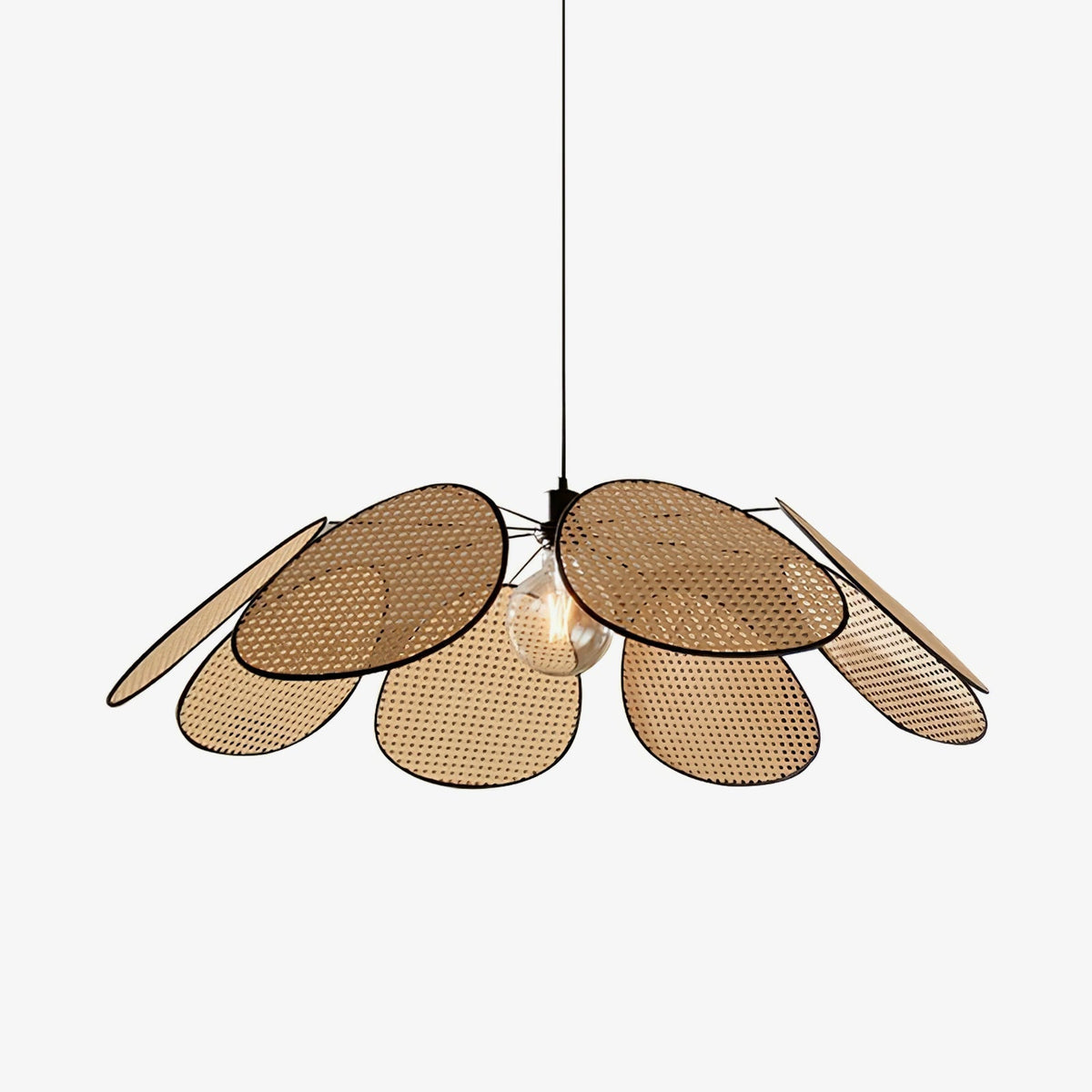 Orvara lampada a sospensione Blossom Petal in Rattan floreale