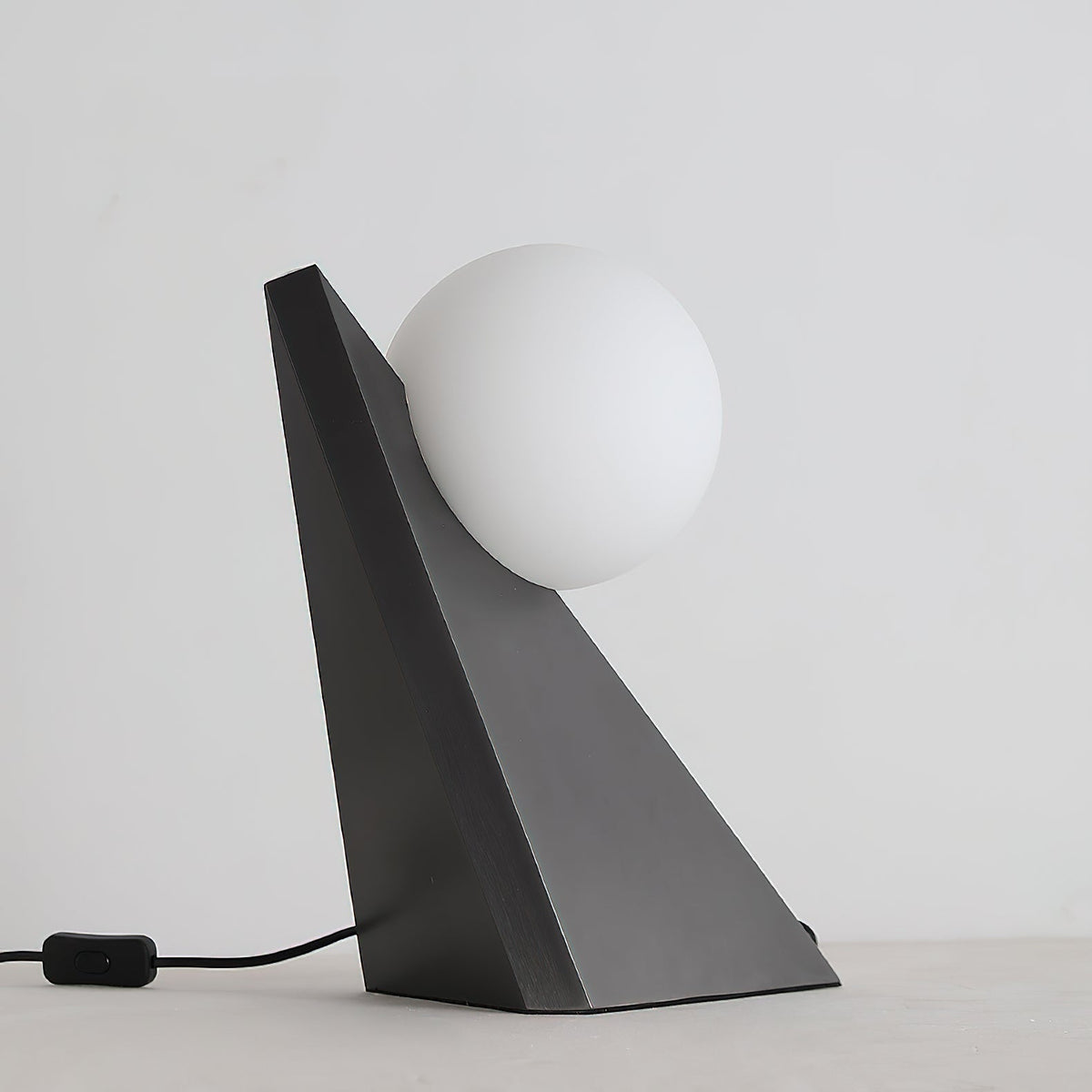 Liorarella lampada da tavolo