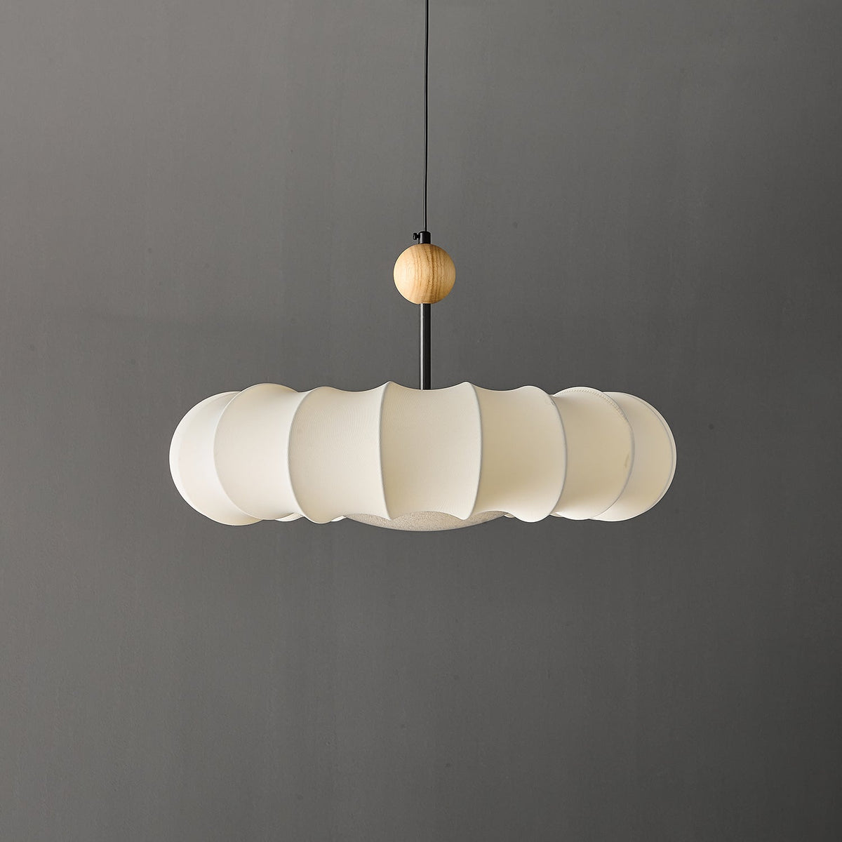 Syliselia lampada a sospensione minimalista in legno