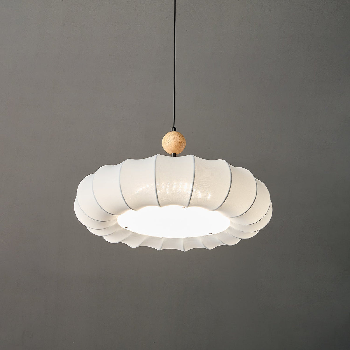 Syliselia lampada a sospensione minimalista in legno
