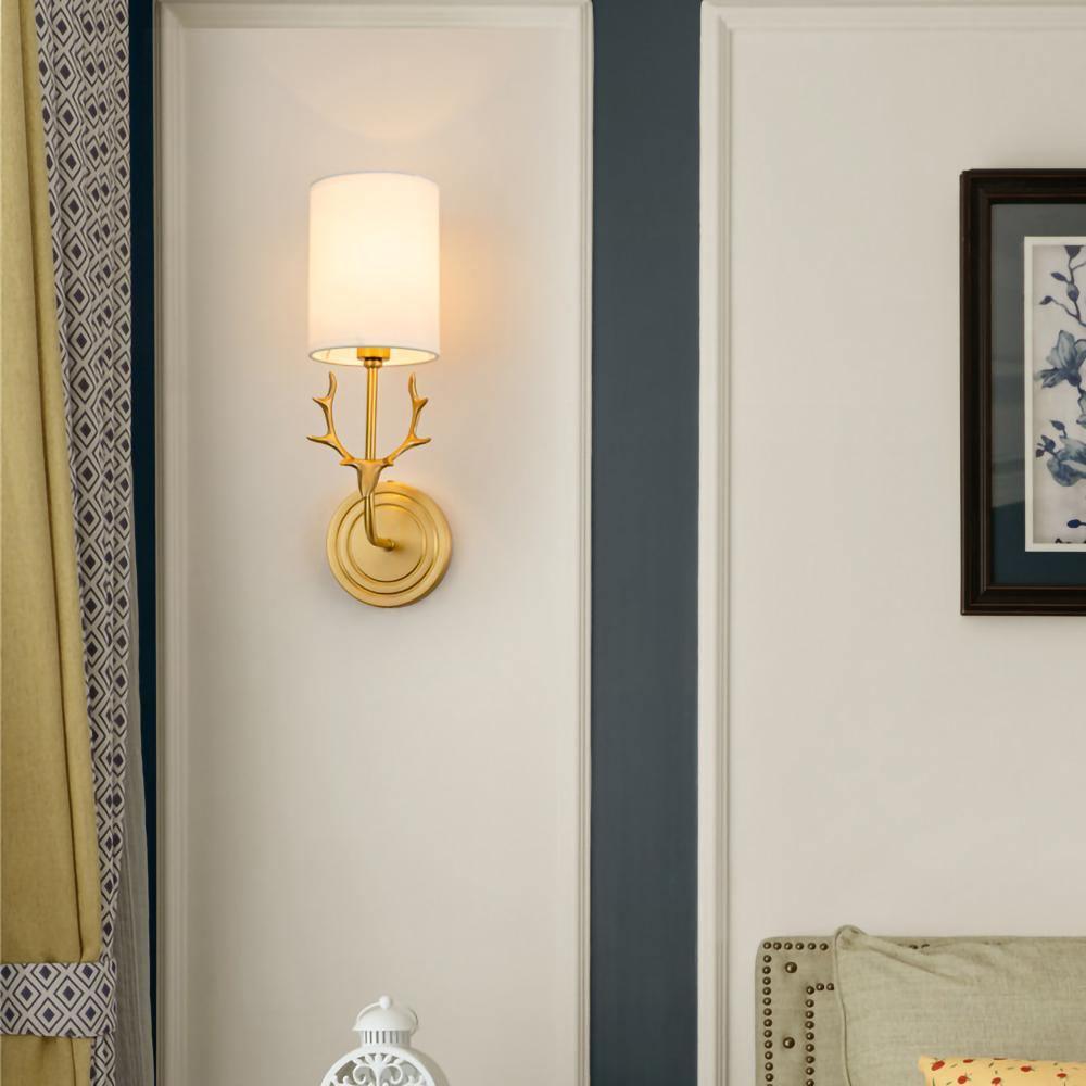 Auriviella Elegance lampada da parete a testa di cervo in ottone