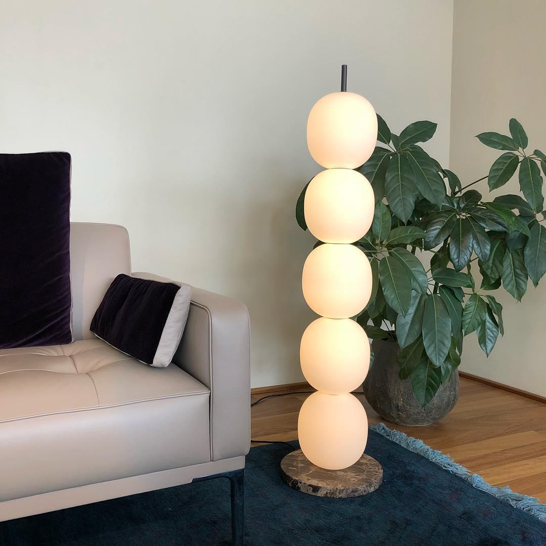 Ceni lampada da terra minimalista in marmo