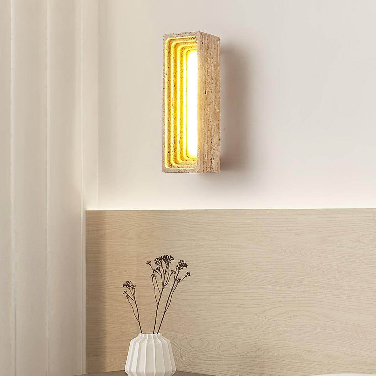 Atheila lampada da parete in travertino Giallo