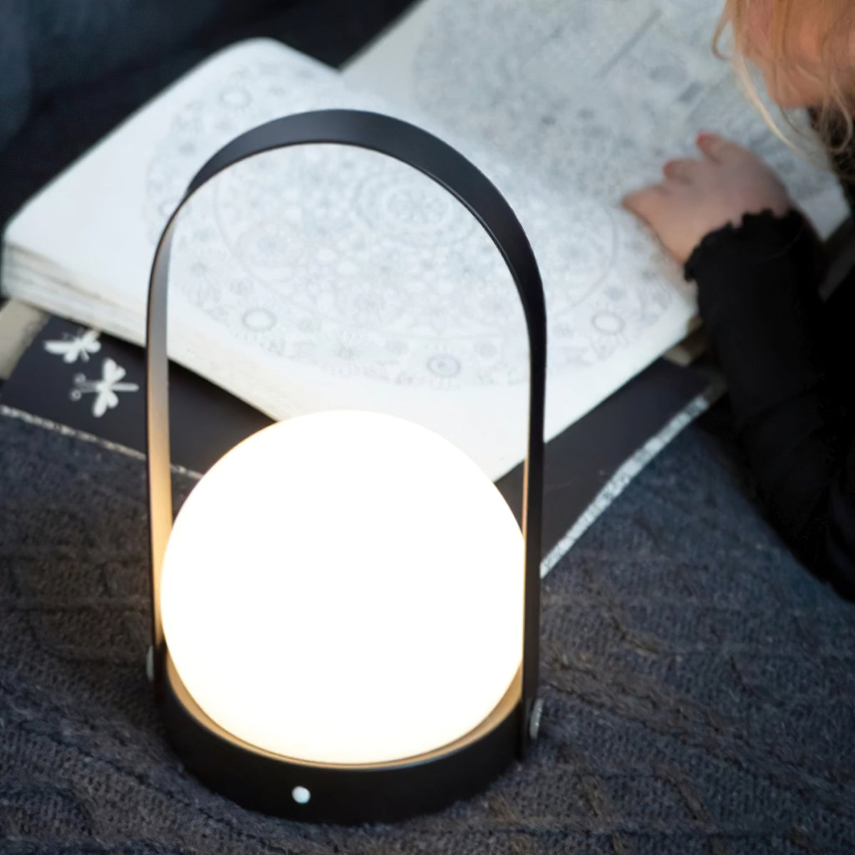 Zenon lampada da tavolo in vetro minimalista