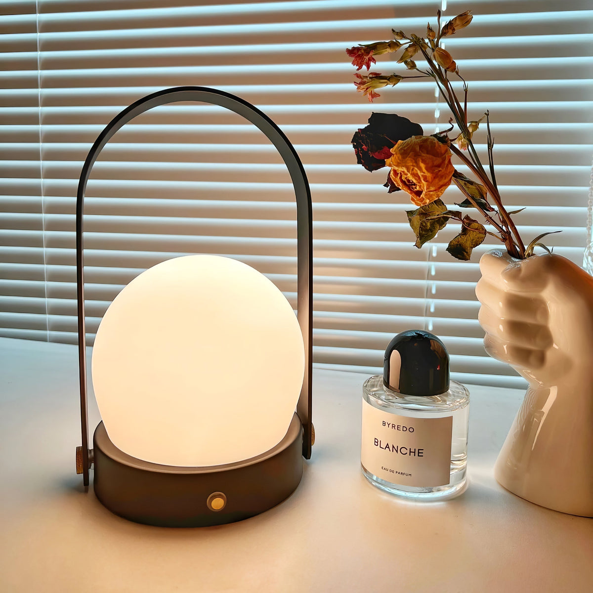 Zenon lampada da tavolo in vetro minimalista