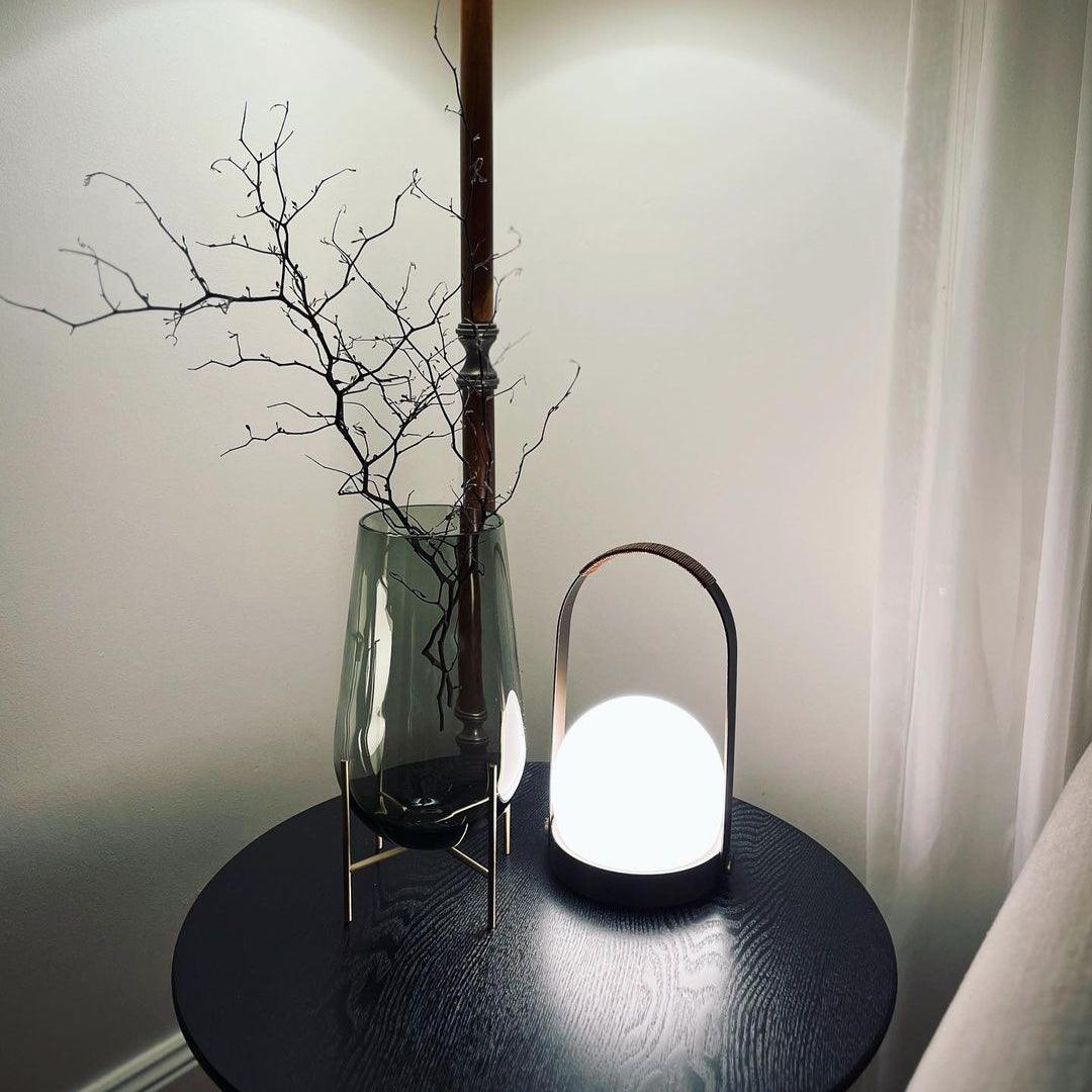 Zenon lampada da tavolo in vetro minimalista