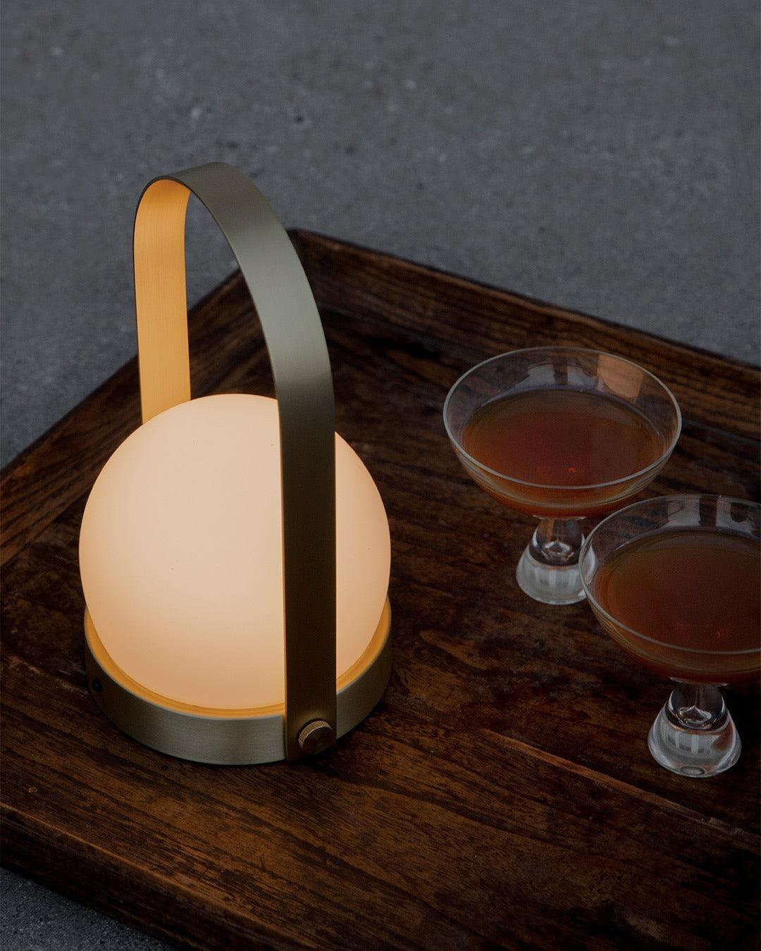 Zenon lampada da tavolo in vetro minimalista
