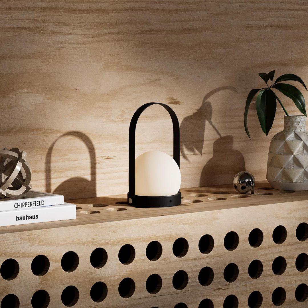Zenon lampada da tavolo in vetro minimalista