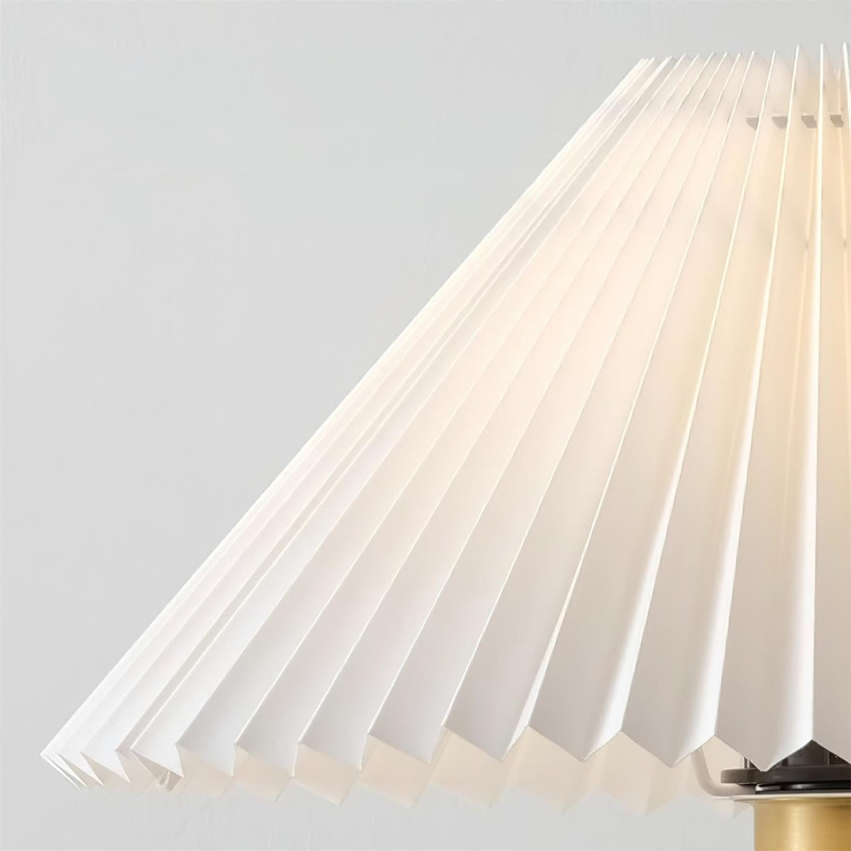 Viraorina lampada da tavolo