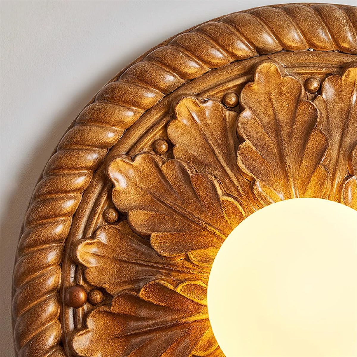 Sira plafoniera vintage Intagliata in legno