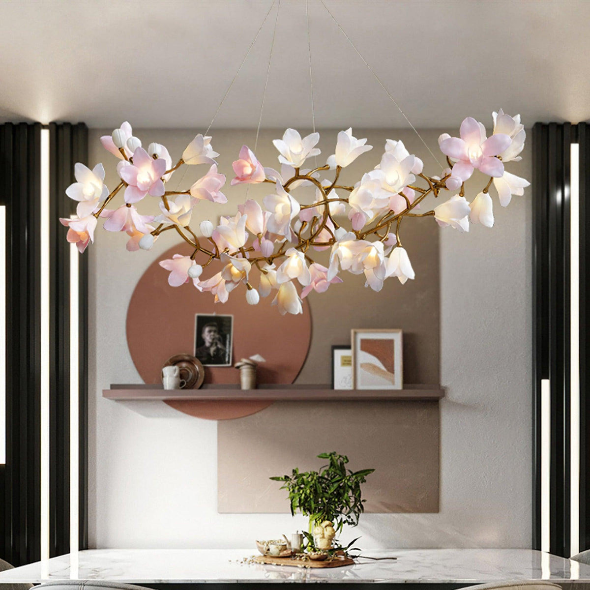 Elemu lampadario in ottone con fiori in Ceramica Rosa