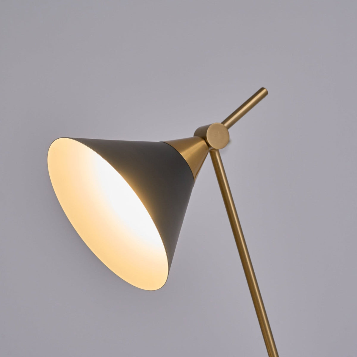 Avelo lampada da tavolo Geometrica in marmo
