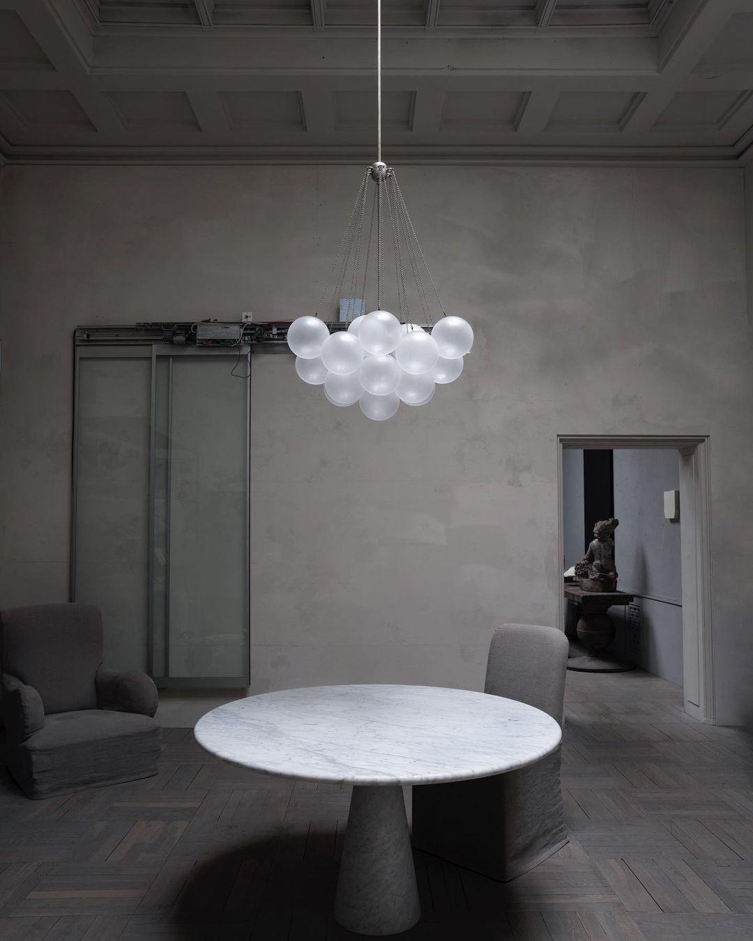 Lustra Lux Lampadario con Bolle in Vetro Satinato - Relic Pieces