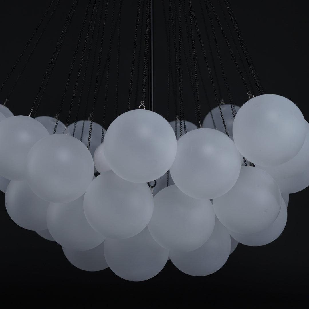 Lustra Lux Lampadario con Bolle in Vetro Satinato - Relic Pieces