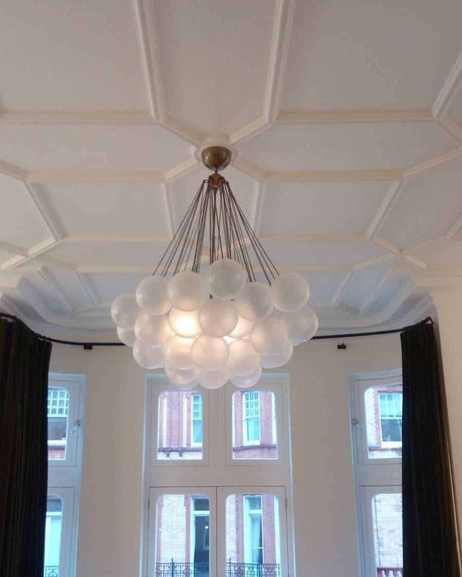 Lustra Lux Lampadario con Bolle in Vetro Satinato - Relic Pieces