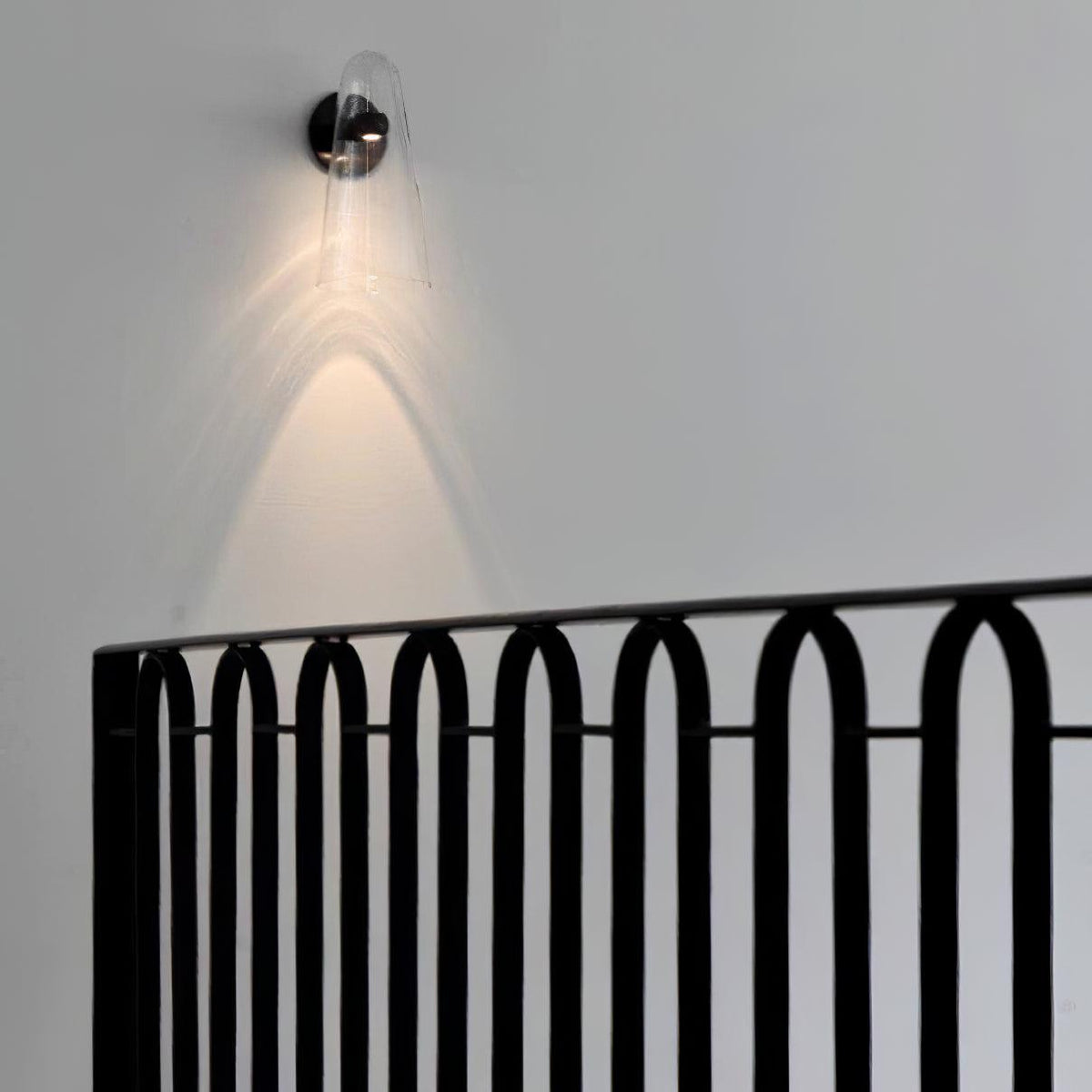 Yoke lampada da parete in vetro