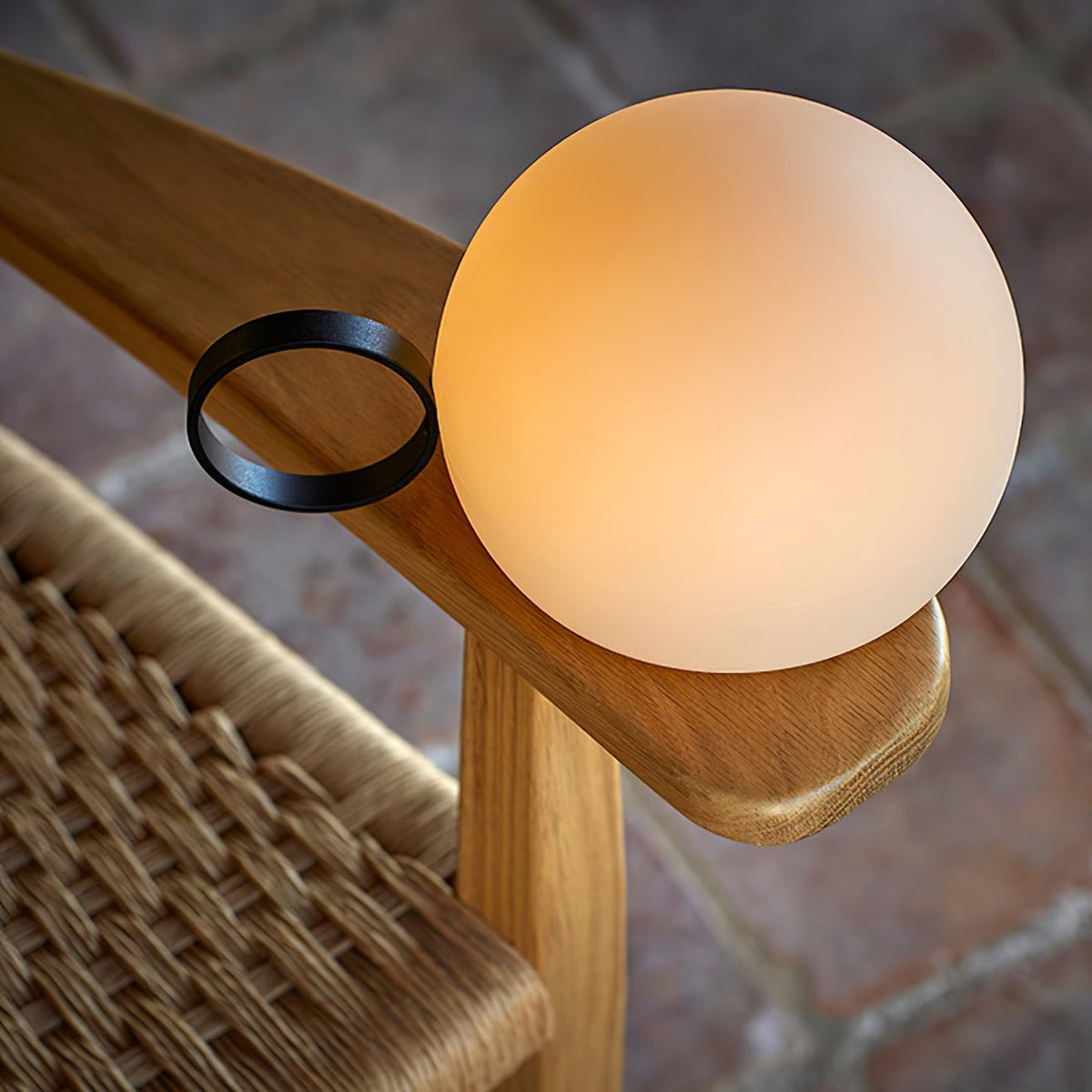 Cooper lampada da tavolo minimalista
