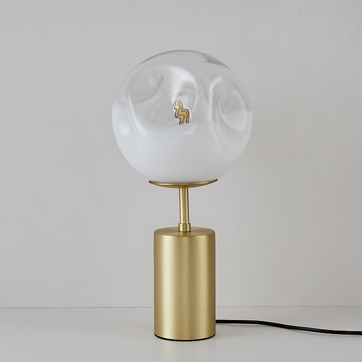Aurea lampada da tavolo in vetro classico