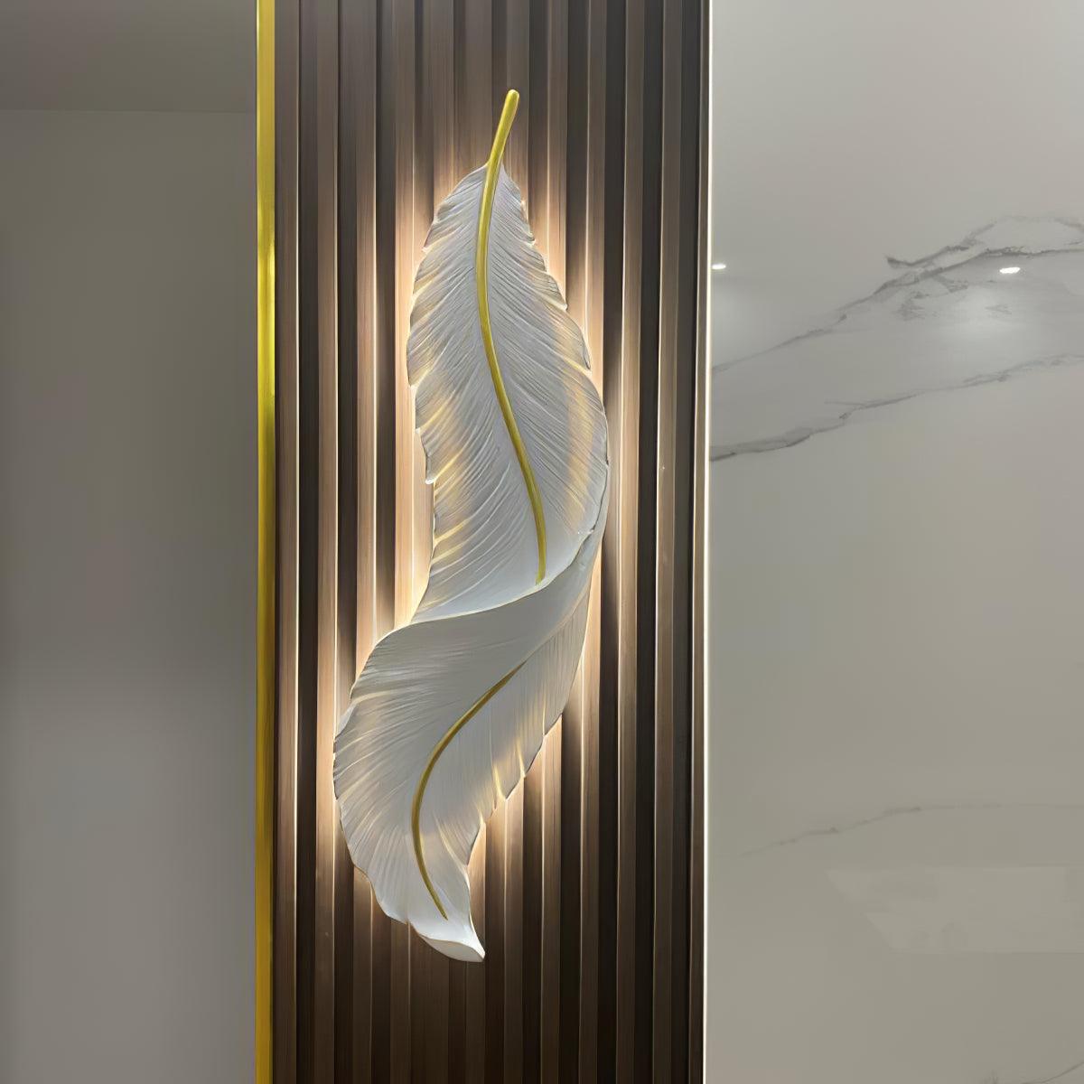 Arvess lampada da parete in resina Individual Creativity Feather