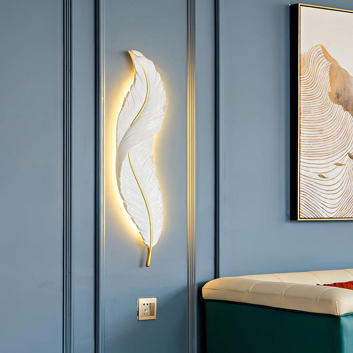 Arvess lampada da parete in resina Individual Creativity Feather