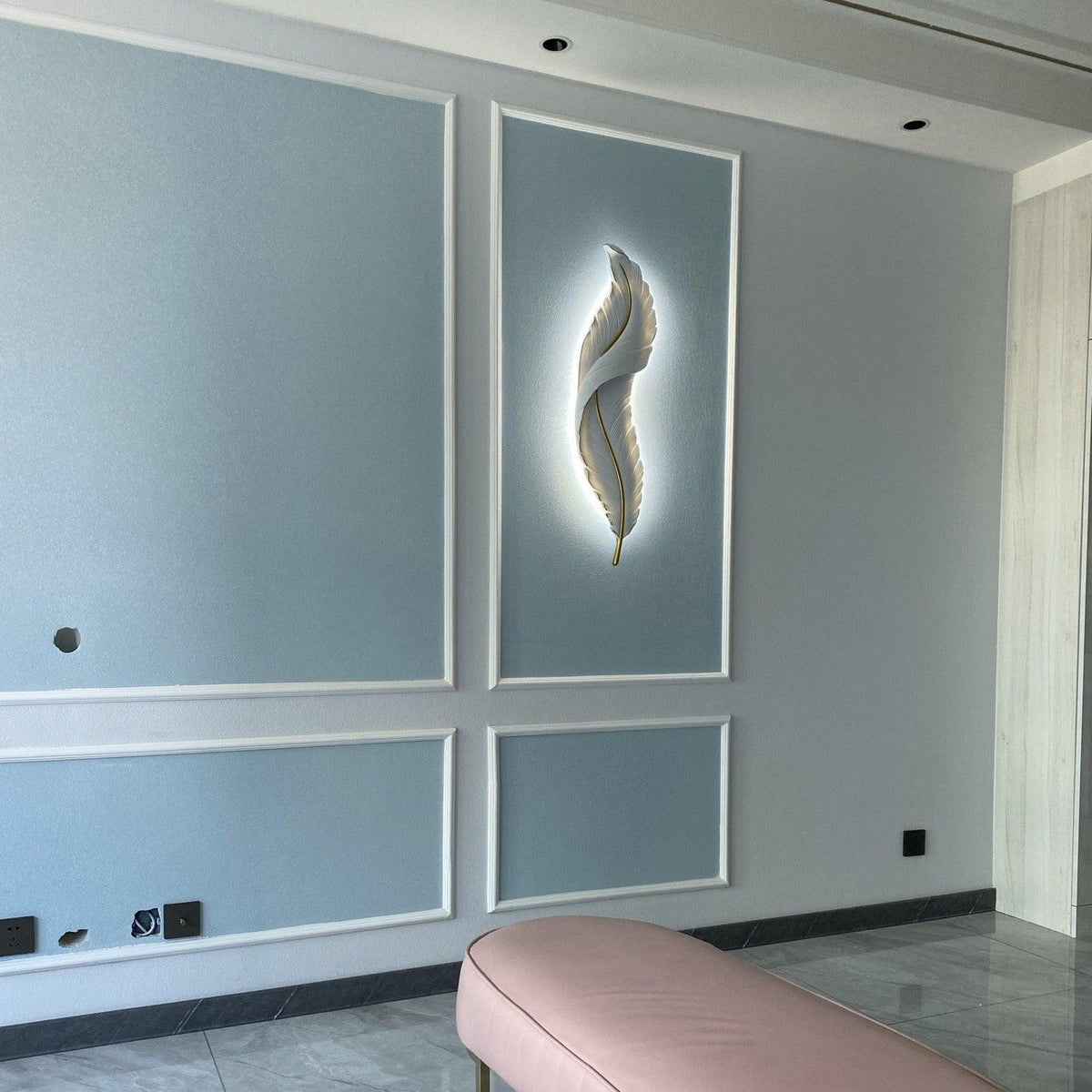 Arvess lampada da parete in resina Individual Creativity Feather