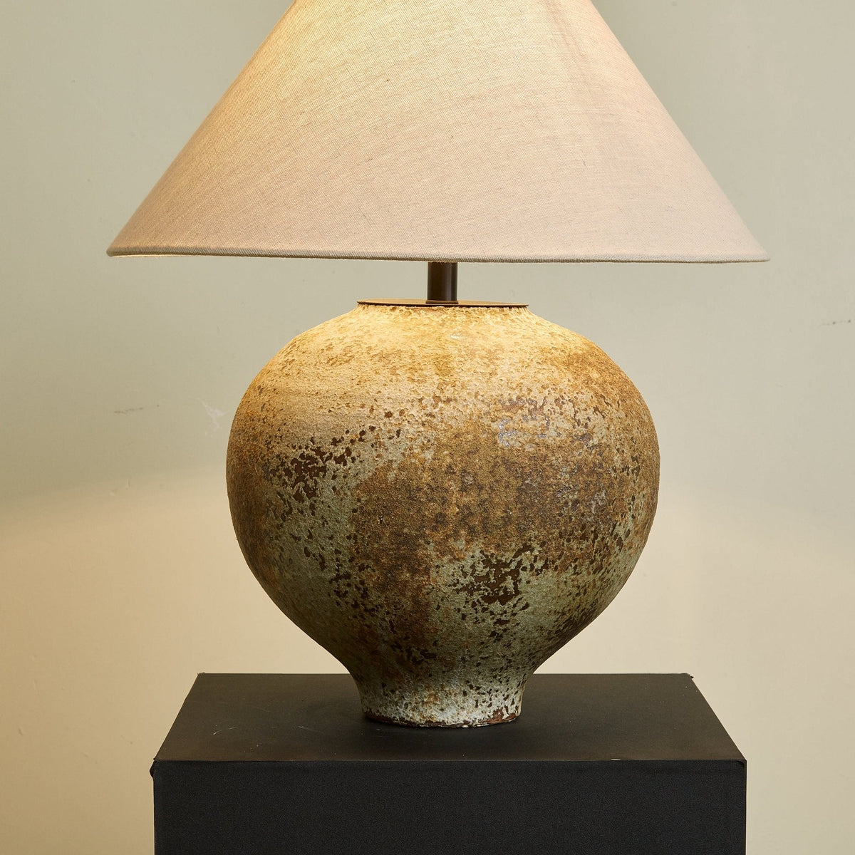 Lirys lampada da tavolo in ceramica moderna