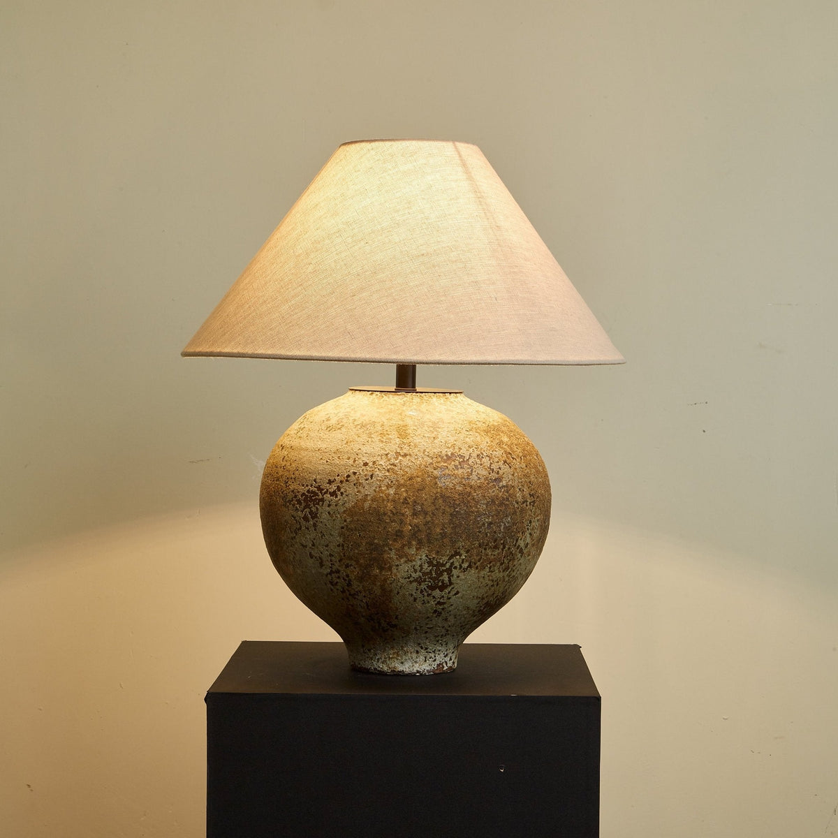 Lirys lampada da tavolo in ceramica moderna