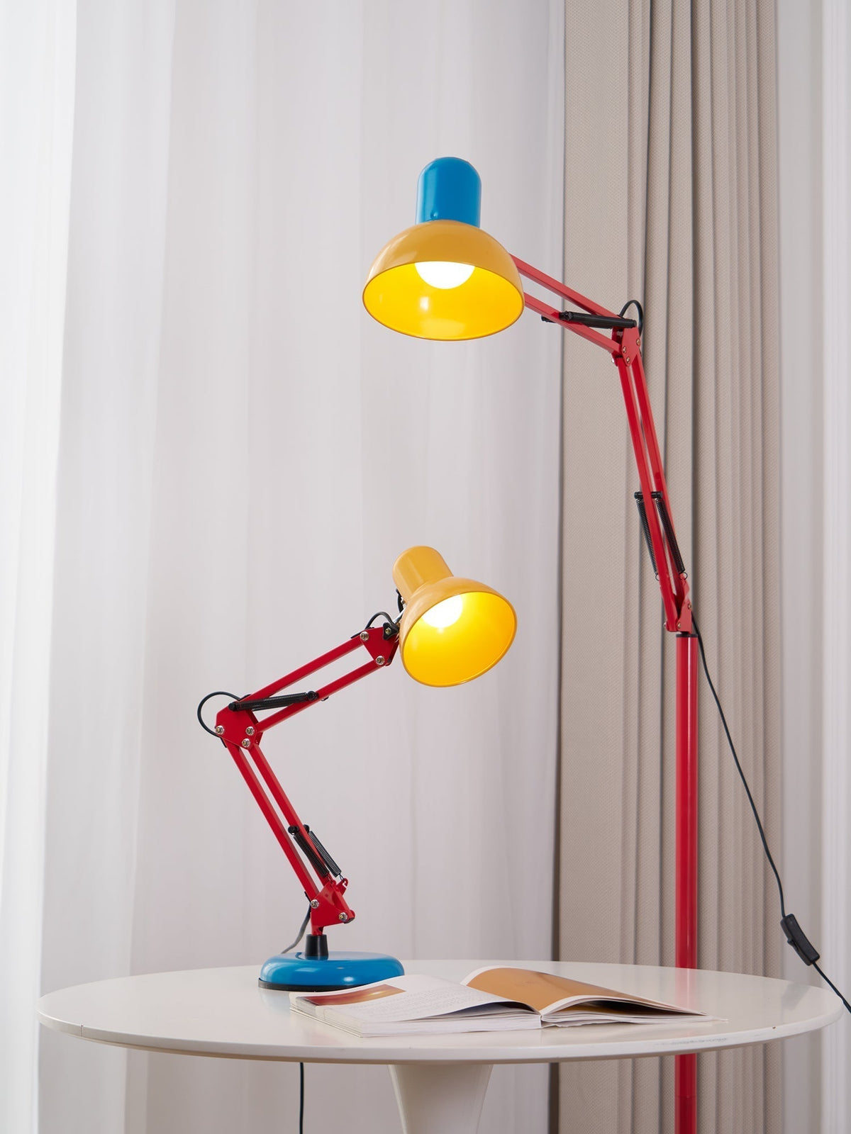 Idoren lampada da terra Playful