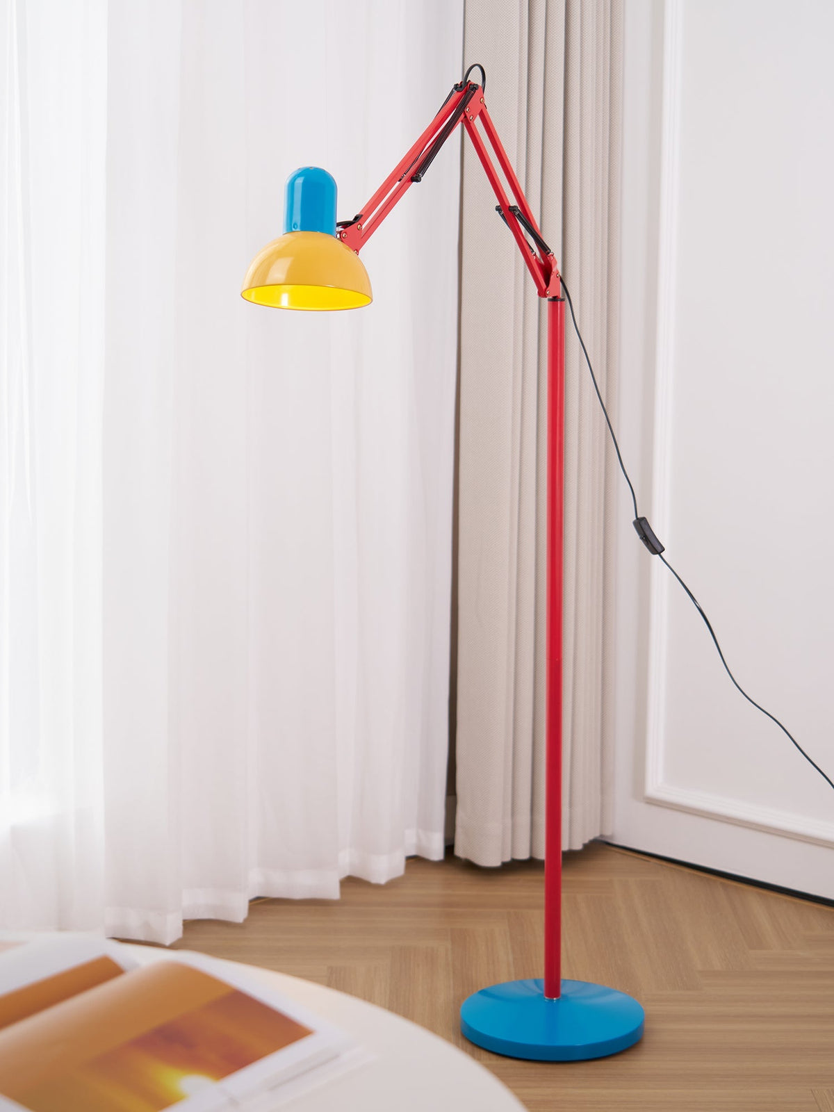 Idoren lampada da terra Playful