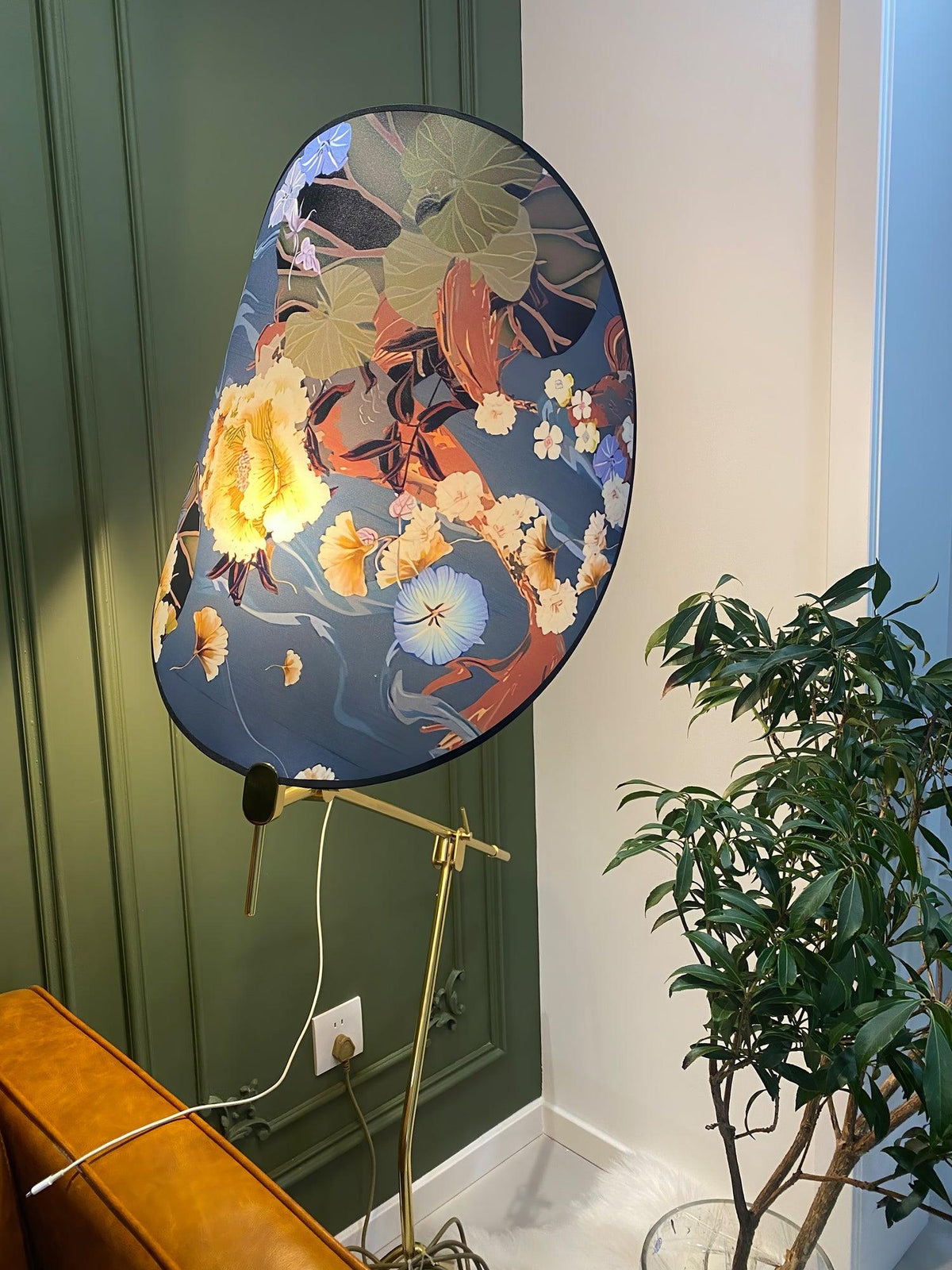 Unexin lampada da terra in ottone