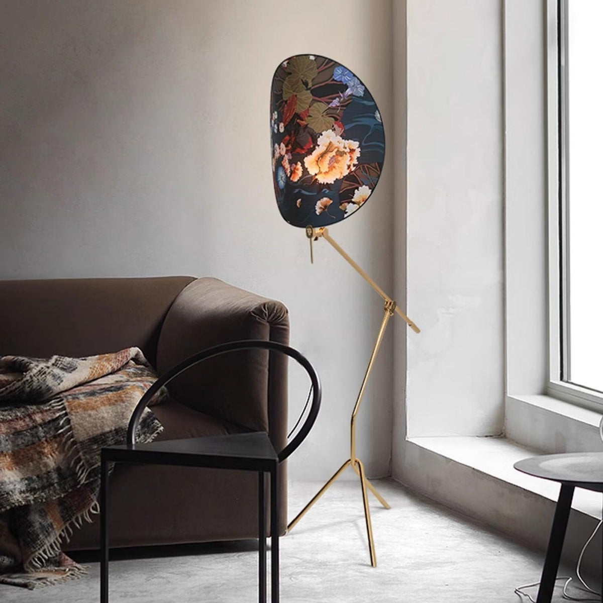 Unexin lampada da terra in ottone