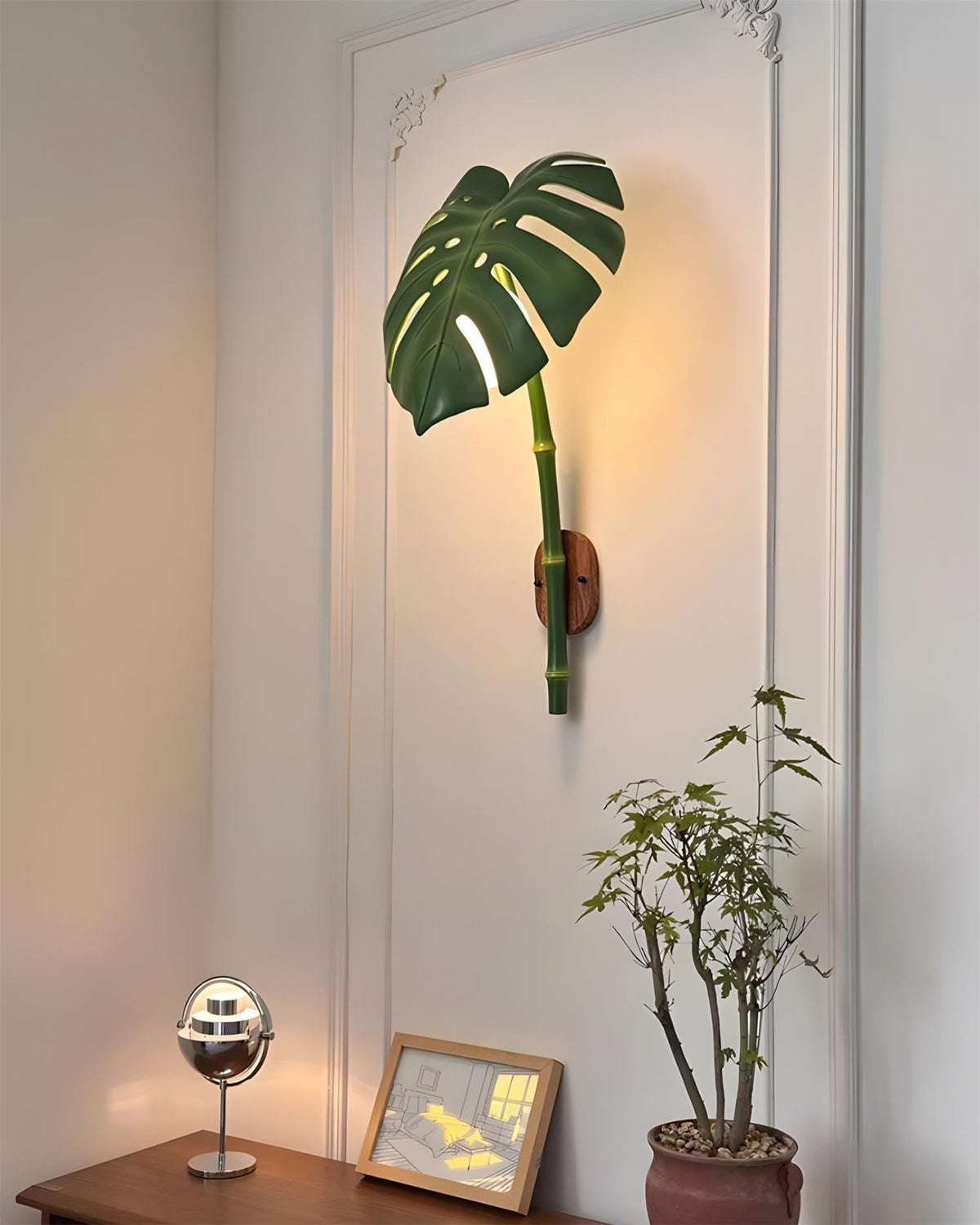 Monella applique