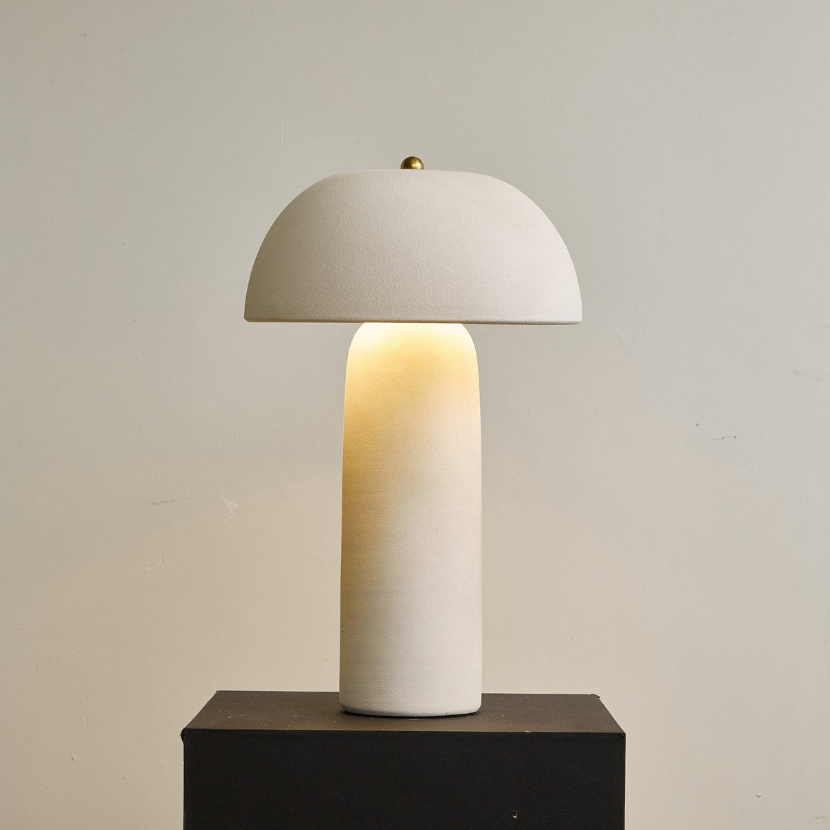 Brolen lampada da tavolo minimalista in Ceramica