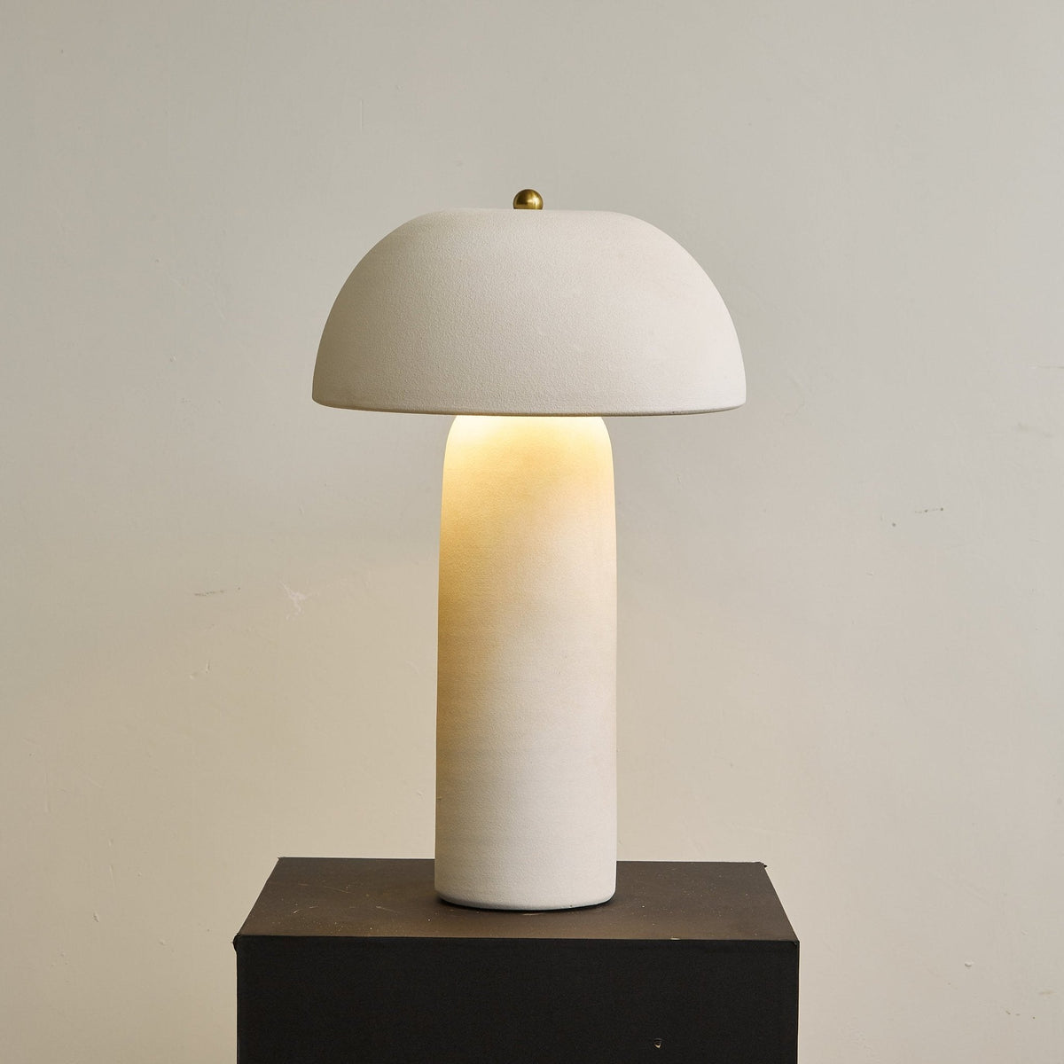 Brolen lampada da tavolo minimalista in Ceramica