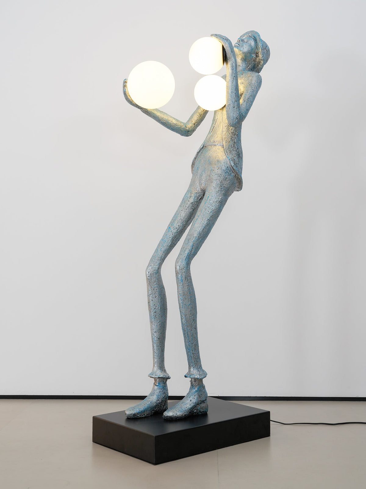 Seloia Gentleman Sculpture lampada da terra