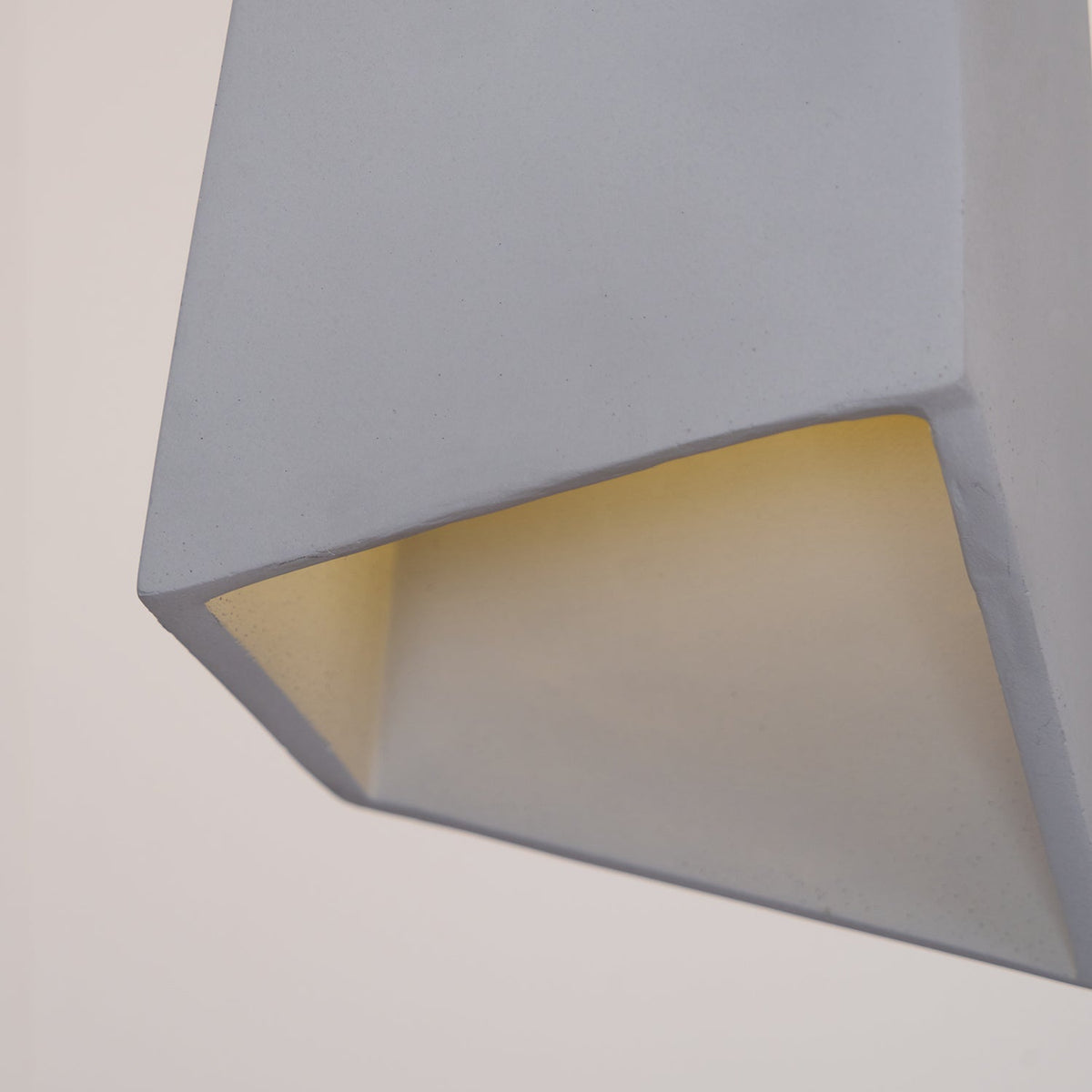 Geo lampada a sospensione industriale in cemento