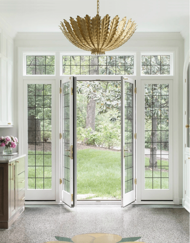 Lumuira Luxurious Gilded Acanthus lampadario in oro
