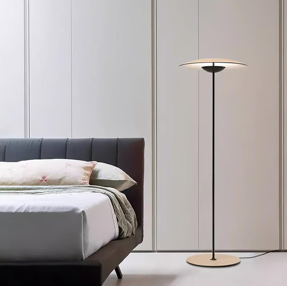 Ferinira lampada da terra in Alluminio minimalista