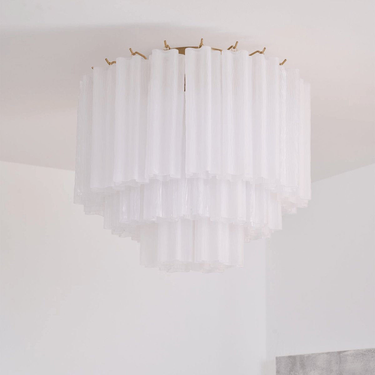 Velelena plafoniera in vetro Murano bianco Stratificato elegante moderna