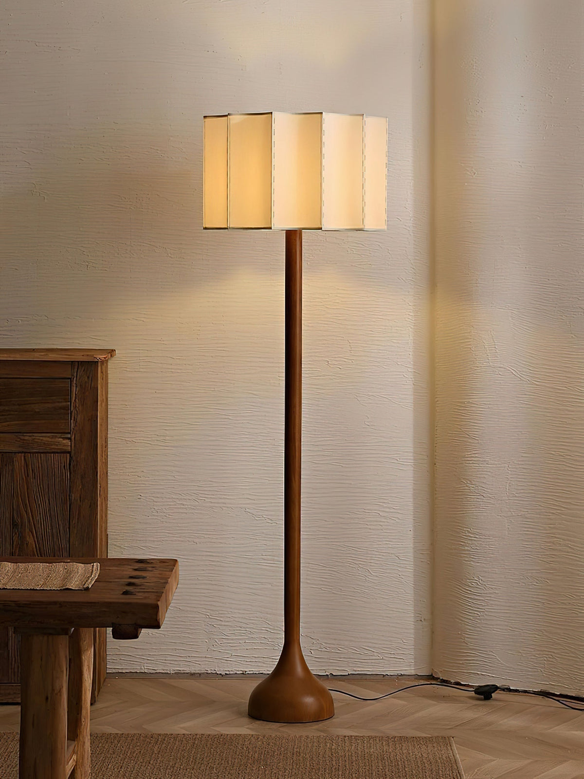 Bexi lampada da terra minimalista in legno