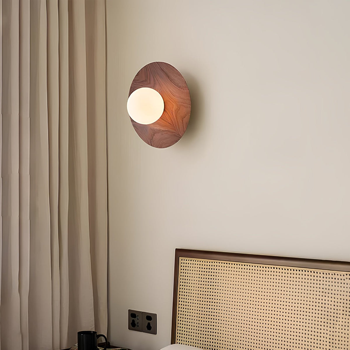 Eloza lampada da parete in legno e vetro moderna minimalista