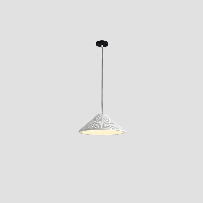 Cone Hat resina lampada a sospensione