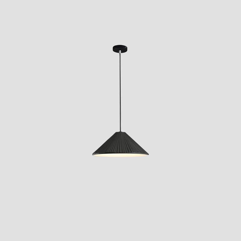 Cone Hat resina lampada a sospensione