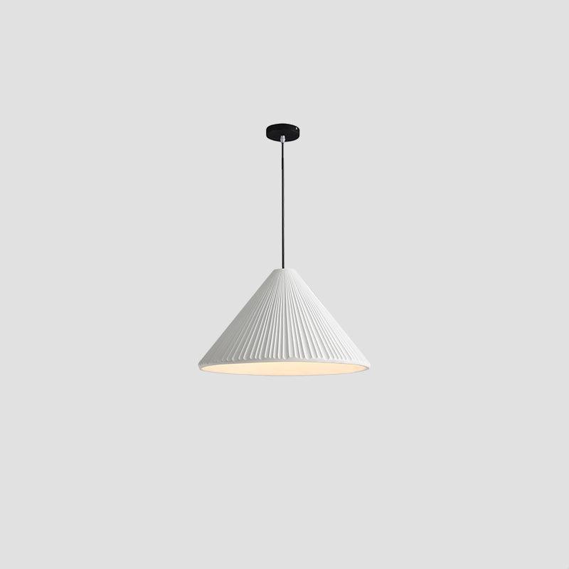 Cone Hat resina lampada a sospensione